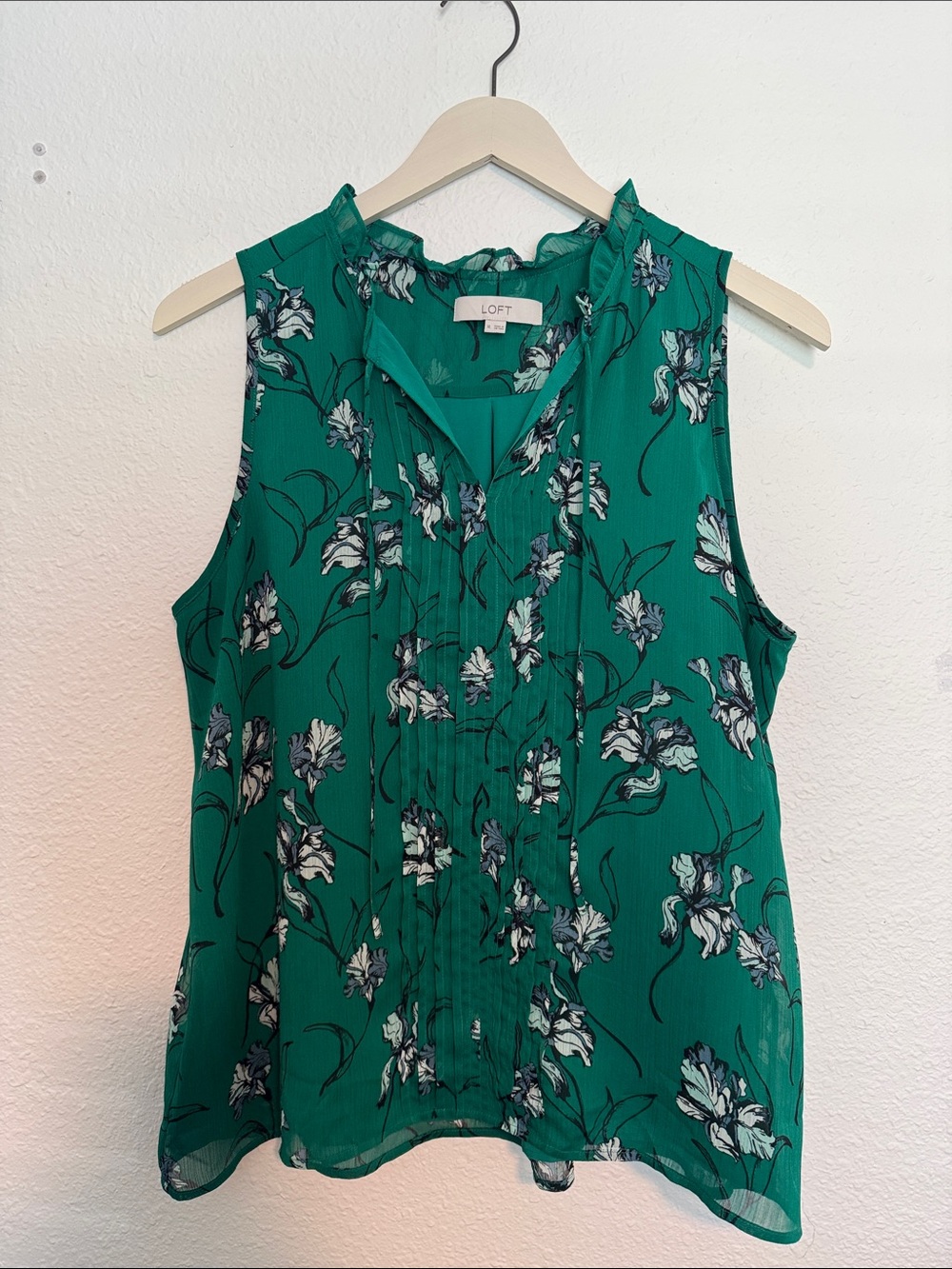 Loft Sleeveless Shirt